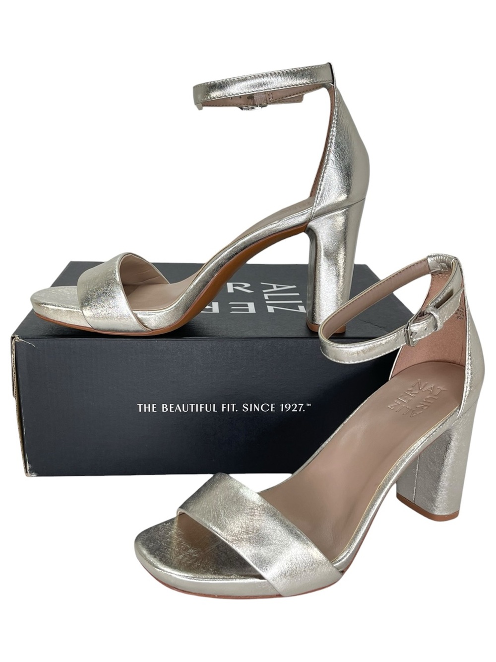 Naturalizer Joy Silver Foil Leather Womens Heels Size 9W